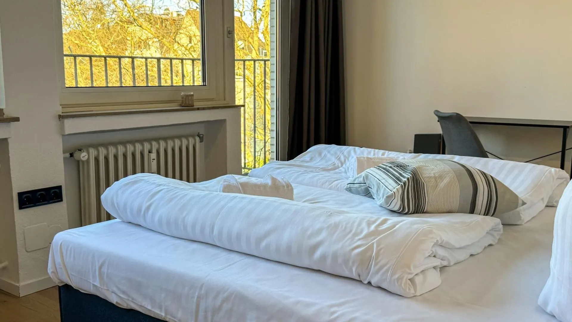 Apartment Duesseltal Messe 100Qm Dusseldorf Germany