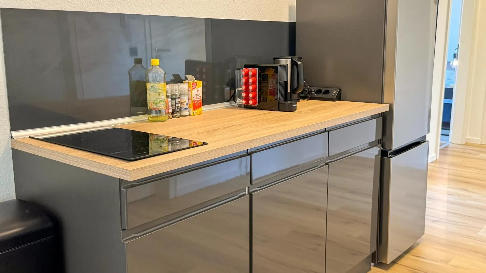 Apartment Duesseltal Messe 100Qm Dusseldorf 0*,  Germany