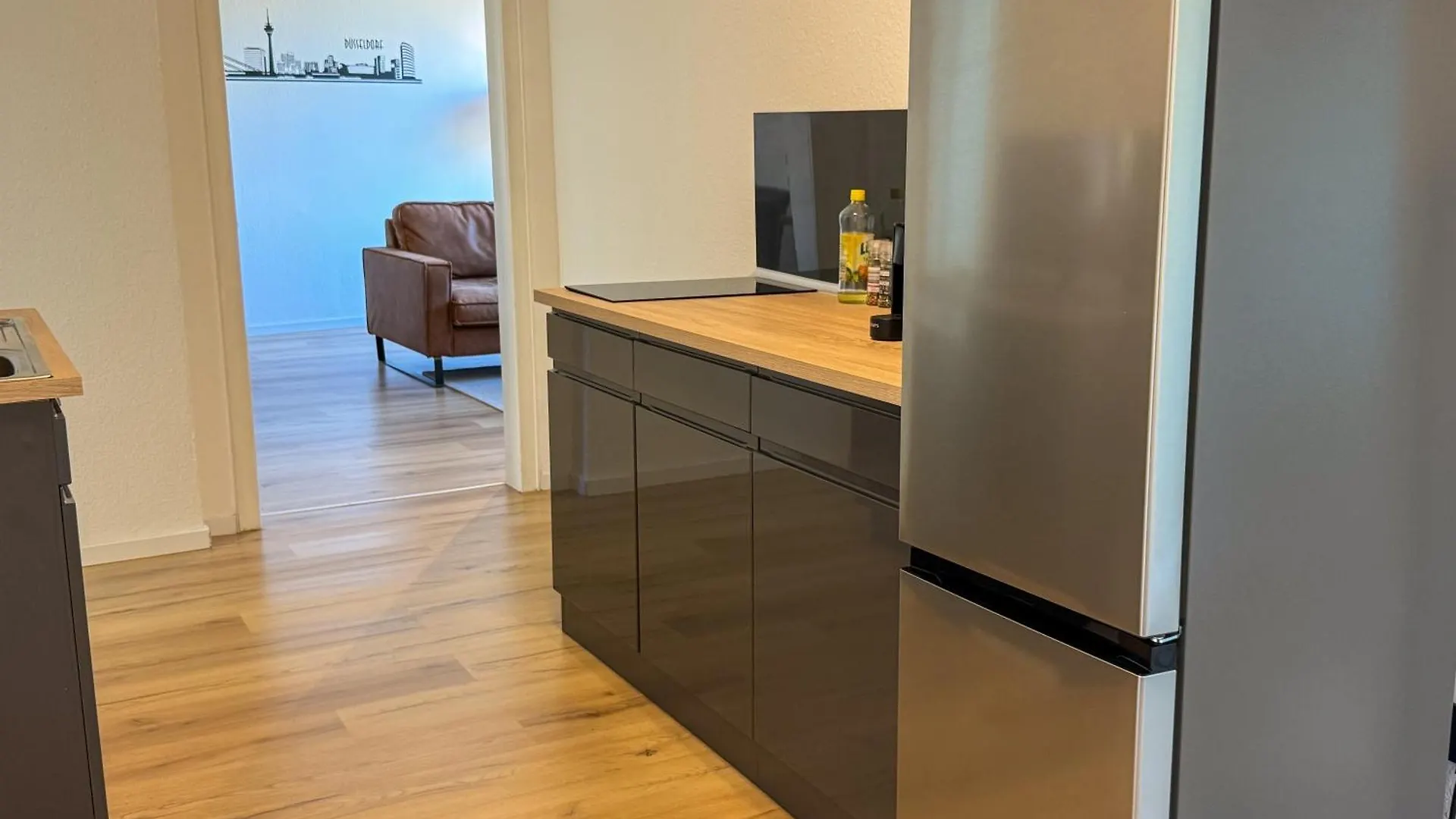 Apartment Duesseltal Messe 100Qm Dusseldorf