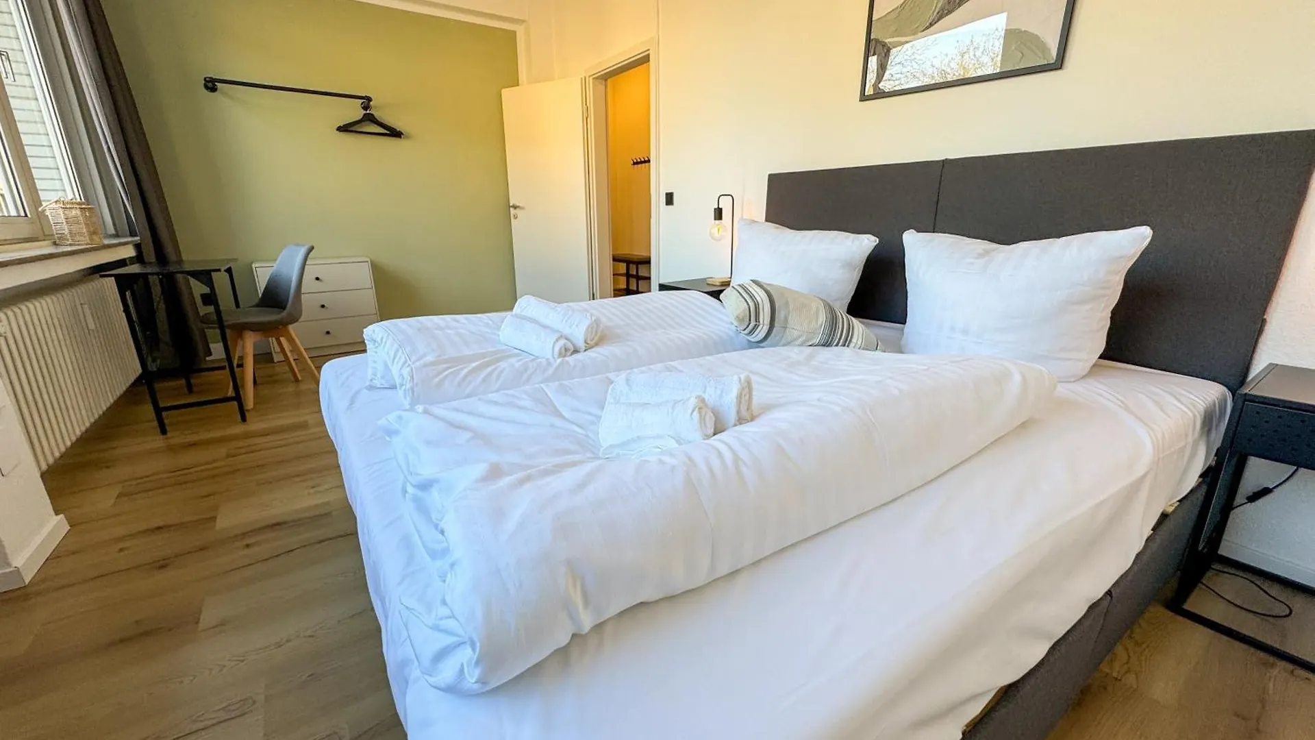 Apartment Duesseltal Messe 100Qm Dusseldorf